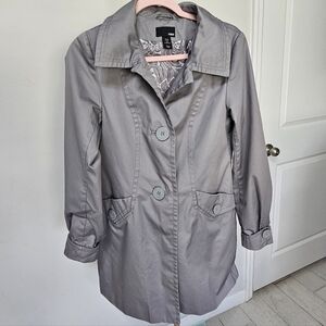 H & M Women's Mid Length Grey Trench Coat size 6